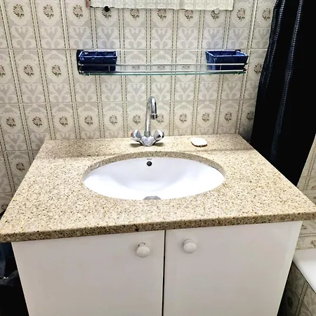 T1 Bord De Апартаменты *